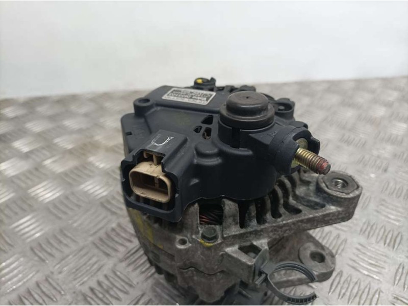 Recambio de alternador para hyundai getz (tb) 1.5 crdi referencia OEM IAM 373002A010 2655103 VALEO