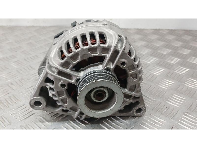 Recambio de alternador para opel corsa c comfort referencia OEM IAM 9195752 RAA24081 REMY 296233