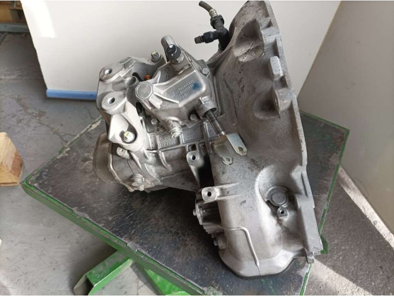 Recambio de caja cambios para opel corsa c essentia referencia OEM IAM 55556910 55355489 5VELOCIDADES