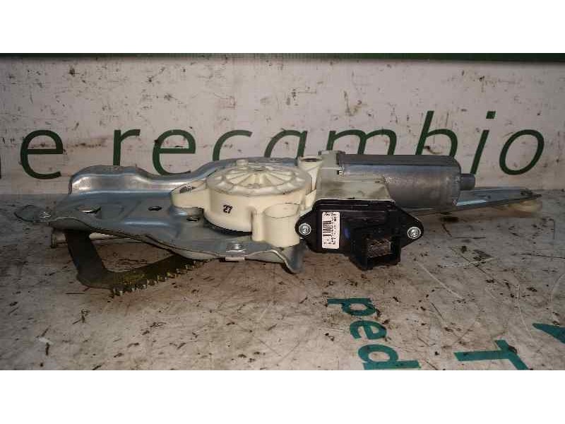 Recambio de elevalunas trasero derecho para toyota corolla (e12) 1.4 d-4d luna compact referencia OEM IAM  6 PIN ELECTRICO