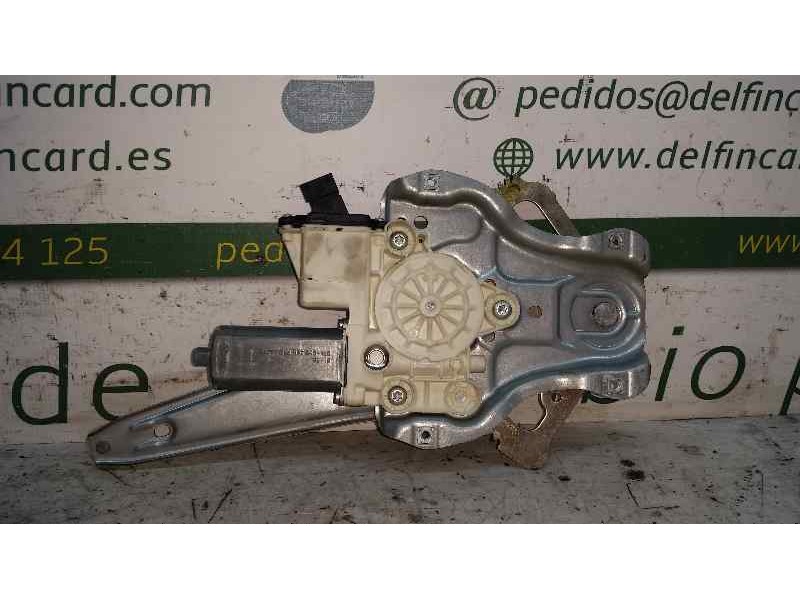Recambio de elevalunas trasero derecho para toyota corolla (e12) 1.4 d-4d luna compact referencia OEM IAM  6 PIN ELECTRICO