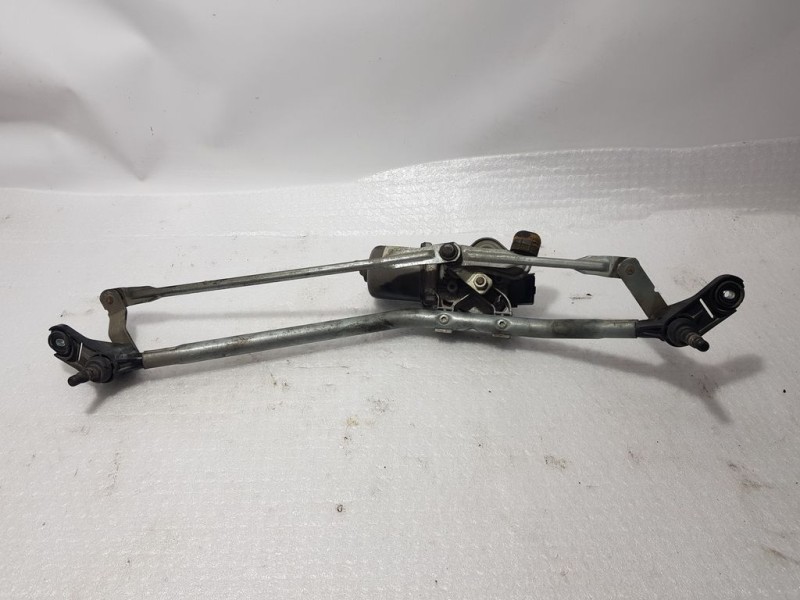 Recambio de motor limpia delantero para renault kangoo profesional referencia OEM IAM 8200409692C 54526811 VALEO