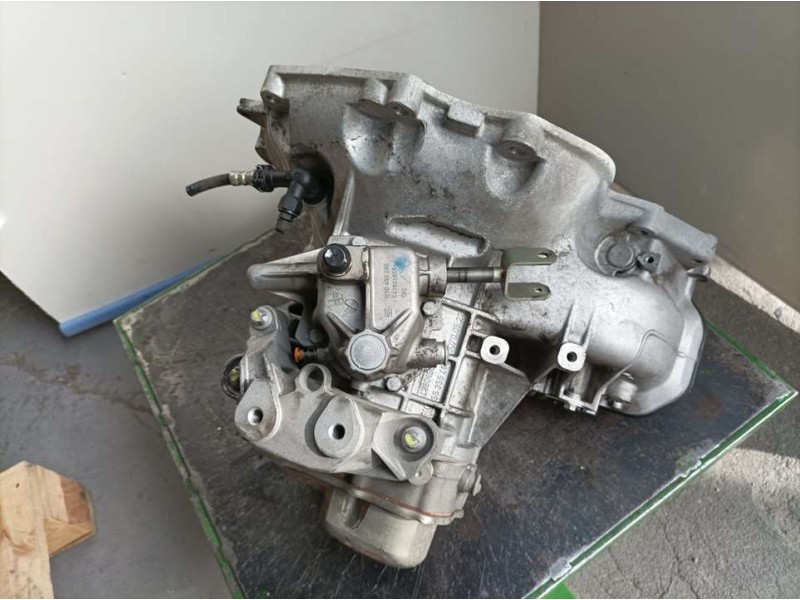 Recambio de caja cambios para opel corsa c essentia referencia OEM IAM 55556910 55355489 5VELOCIDADES