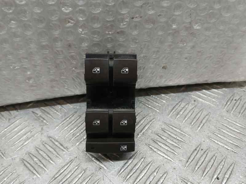 Recambio de mando elevalunas delantero izquierdo para opel insignia berlina excellence referencia OEM IAM 13305012  