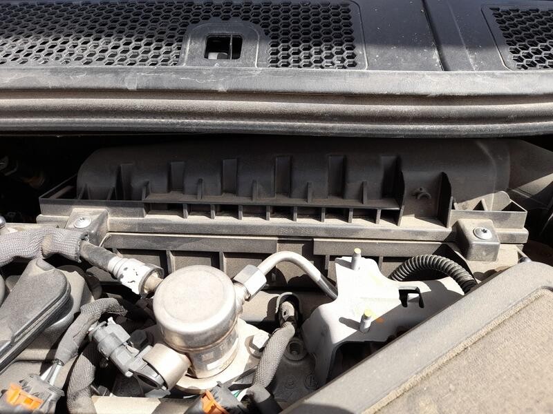 Recambio de carcasa filtro aire para opel corsa f (p2jo) 1.2 (68) referencia OEM IAM 9812735680  