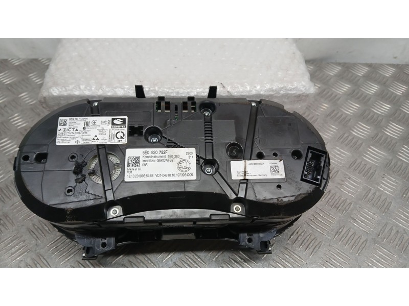 Recambio de cuadro instrumentos para skoda octavia iii combi (5e5, 5e6) 1.5 tsi g-tec referencia OEM IAM 5E0920752F  1973964006