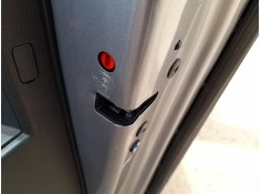 CERRADURA PUERTA TRASERA DERECHA 9844412880 