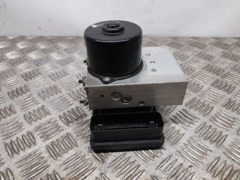 Recambio de abs para mercedes-benz clase c (w203) berlina 200 compressor (203.042) referencia OEM IAM A2034310812 1002040395 ATE