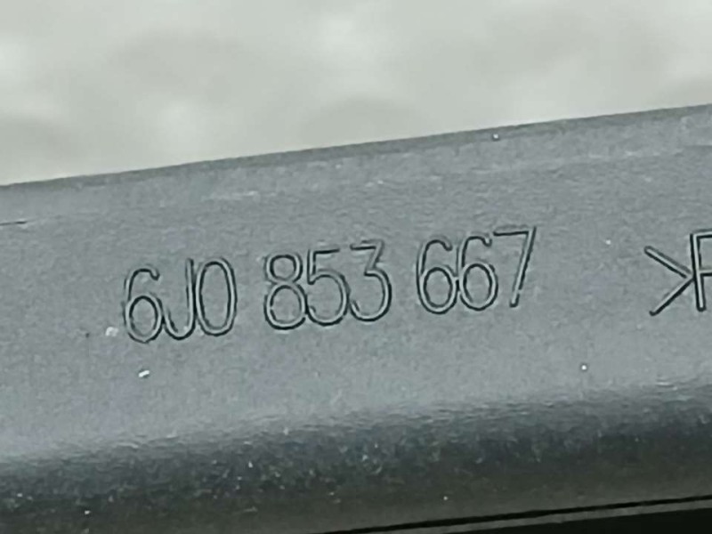 Recambio de rejilla central paragolpes para seat ibiza (6j5) referencia OEM IAM 6J0853667  NUEVO ORIGINAL