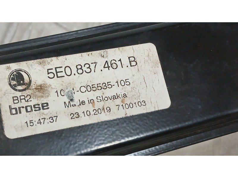 Recambio de elevalunas delantero izquierdo para skoda octavia iii combi (5e5, 5e6) 1.5 tsi g-tec referencia OEM IAM 5E0837461B B