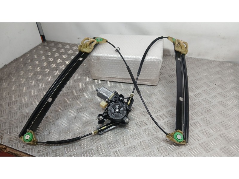 Recambio de elevalunas delantero izquierdo para skoda octavia iii combi (5e5, 5e6) 1.5 tsi g-tec referencia OEM IAM 5E0837461B B