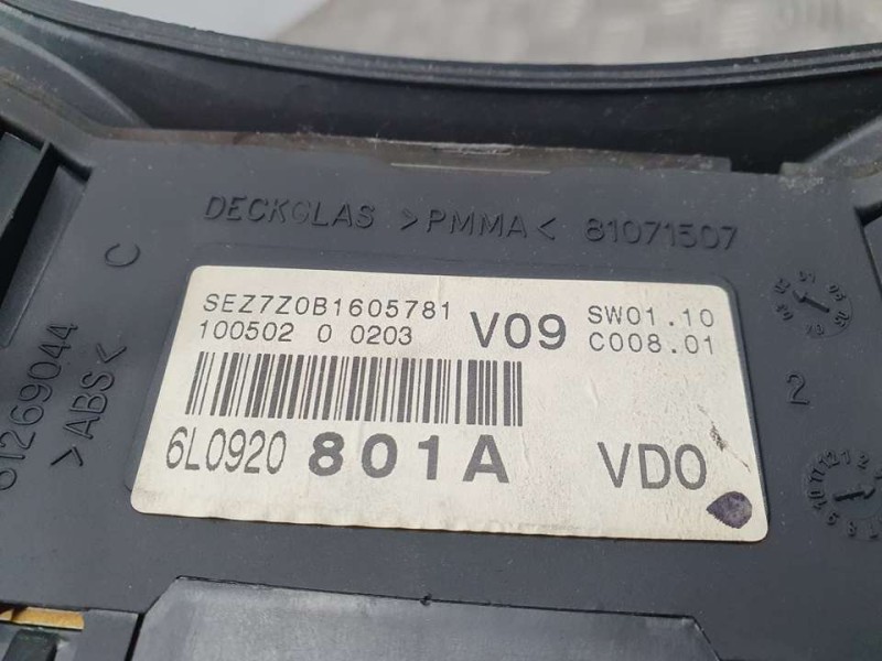 Recambio de cuadro instrumentos para seat ibiza (6l1) signo referencia OEM IAM 6L0920801A 110080104010A VD0 PATA ROTA