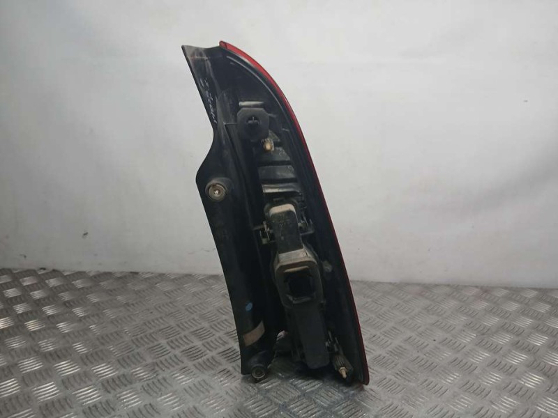 Recambio de piloto trasero izquierdo para renault espace iv (jk0) dynamique referencia OEM IAM 8200027153  