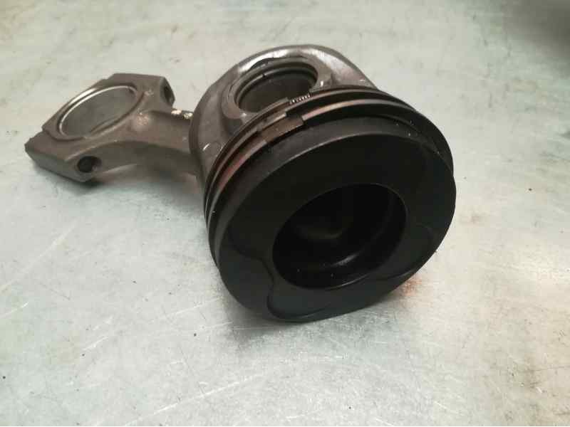 Recambio de biela para bmw x5 (e70) 3.0 turbodiesel cat referencia OEM IAM   