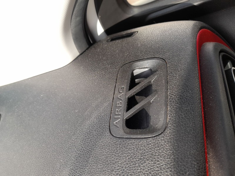 Recambio de kit airbag para citroën c3 iii (sx) 1.2 vti 82 referencia OEM IAM 98128997ZD C/SALPICADERO, SIN PRETENSORES 