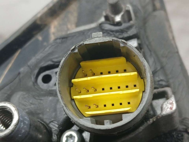 Recambio de retrovisor izquierdo para renault espace iv (jk0) dynamique referencia OEM IAM 7701053701  ELECTRICO 7 PINS CARCASA 