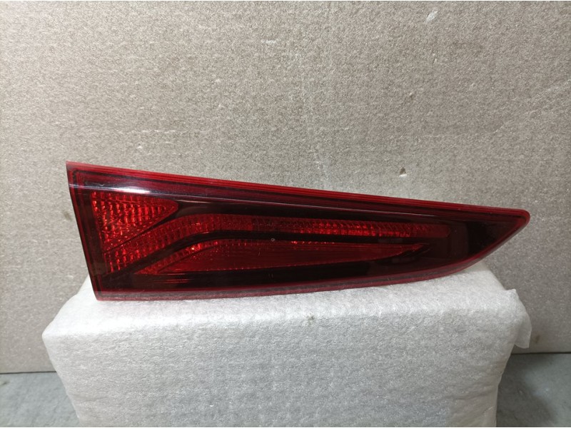 Recambio de piloto trasero izquierdo para hyundai kona essence 2wd referencia OEM IAM 92403J90  INTERIOR MOBIS