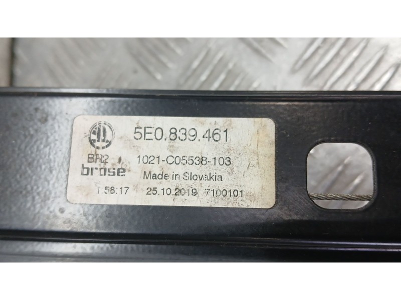 Recambio de elevalunas trasero izquierdo para skoda octavia iii combi (5e5, 5e6) 1.5 tsi g-tec referencia OEM IAM 5E0839461 BROS