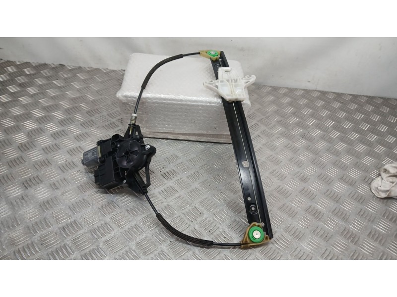 Recambio de elevalunas trasero izquierdo para skoda octavia iii combi (5e5, 5e6) 1.5 tsi g-tec referencia OEM IAM 5E0839461 BROS