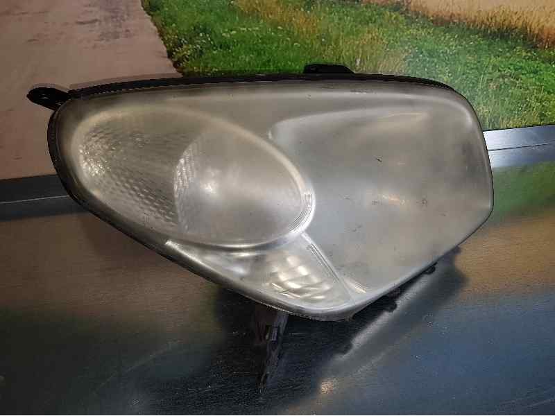Recambio de faro derecho para toyota rav 4 (a2) 2.0 d-4d executive 4x4 (2003) referencia OEM IAM   PULIR