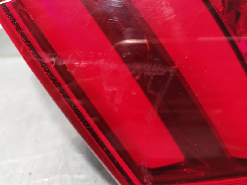 Recambio de piloto trasero izquierdo para peugeot 308 style referencia OEM IAM 9677818380  INTERIOR ROZADO