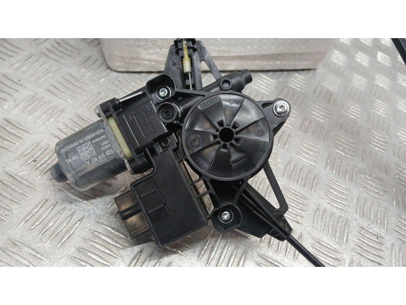 Recambio de elevalunas trasero izquierdo para skoda octavia iii combi (5e5, 5e6) 1.5 tsi g-tec referencia OEM IAM 5E0839461 BROS