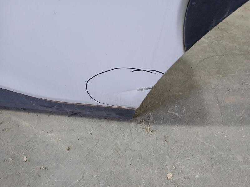 Recambio de puerta trasera izquierda para hyundai kona essence 2wd referencia OEM IAM 77003J9020 TOCADA TOCADA