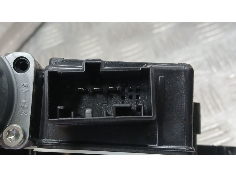 Recambio de elevalunas trasero izquierdo para skoda octavia iii combi (5e5, 5e6) 1.5 tsi g-tec referencia OEM IAM 5E0839461 BROS