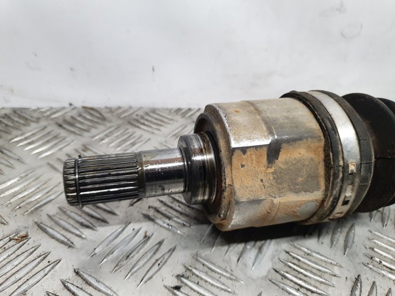 Recambio de transmision delantera izquierda para hyundai kona essence 2wd referencia OEM IAM 49500J9000  