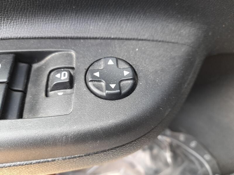 Recambio de mando elevalunas delantero izquierdo para opel corsa f (p2jo) 1.2 (68) referencia OEM IAM 96788264ZD C/MANDO RETROVI