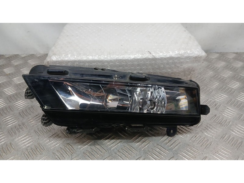 Recambio de faro antiniebla izquierdo para skoda octavia iii combi (5e5, 5e6) 1.5 tsi g-tec referencia OEM IAM 5E0941699F  10961