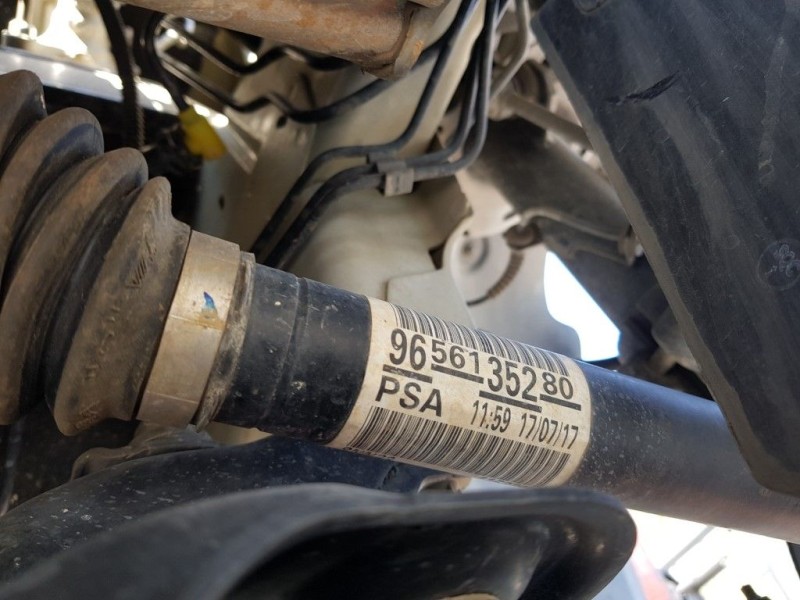 Recambio de transmision delantera izquierda para peugeot 208 active referencia OEM IAM 9656135280  