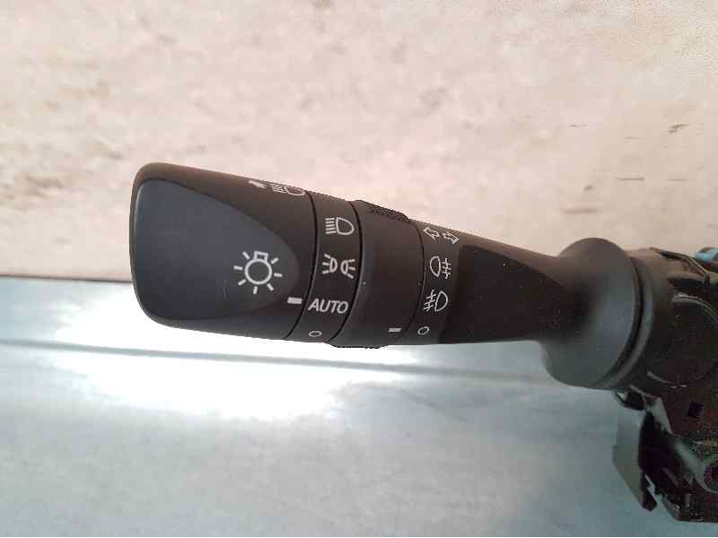 Recambio de mando luces para toyota rav 4 active referencia OEM IAM   