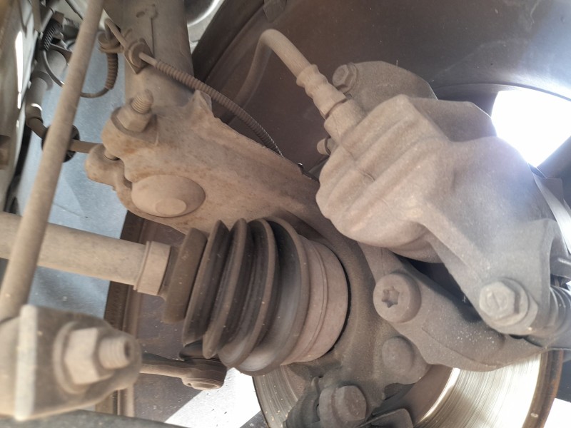 Recambio de mangueta delantera izquierda para citroën c3 iii (sx) 1.2 vti 82 referencia OEM IAM 1607557480  