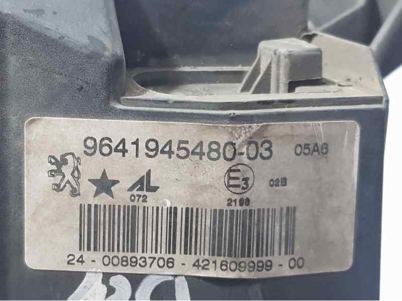 Recambio de faro antiniebla derecho para peugeot 407 sport referencia OEM IAM 9641945480  