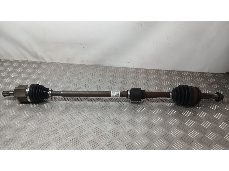 Recambio de transmision delantera derecha para kia stonic (yb) 1.2 cvvt referencia OEM IAM 49501H8060  