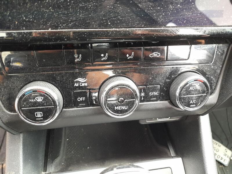 Recambio de mando climatizador para skoda octavia iii combi (5e5, 5e6) 1.5 tsi g-tec referencia OEM IAM 5E0907044B  5HB013263