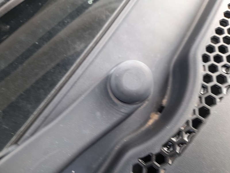 Recambio de motor limpia delantero para citroën c3 iii (sx) 1.2 vti 82 referencia OEM IAM 9815497780  