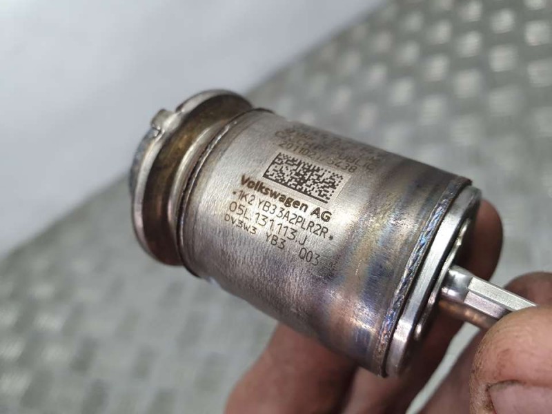 Recambio de inyector adblue para volkswagen tiguan advance bmt referencia OEM IAM 05L131113J 0444025149 BOSCH