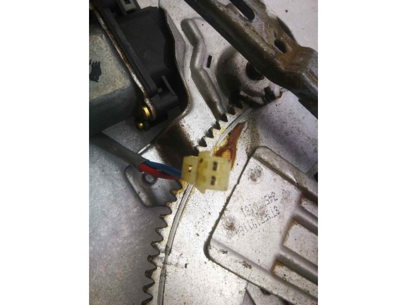 Recambio de elevalunas delantero derecho para mg serie 45 (rt) classic (5-ptas.) referencia OEM IAM  400676T4 DOS PINS