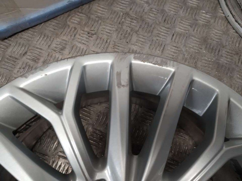Recambio de juego llantas aluminio para audi a3 sportback (8va) ambiente referencia OEM IAM 7X16 5 TORN ET48 ALUMINIO 