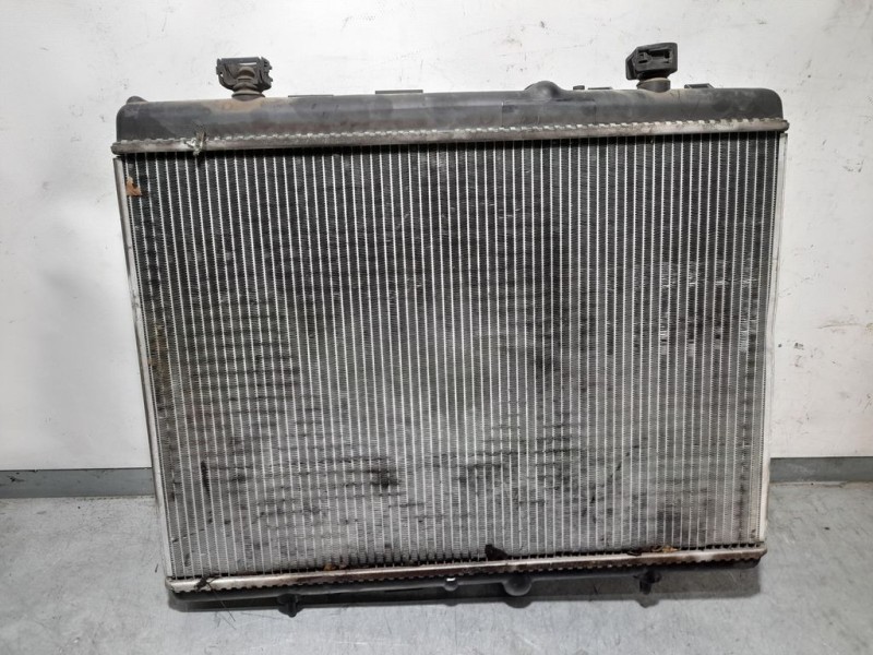 Recambio de radiador agua para peugeot 407 sport referencia OEM IAM 9657576780 992427A VALEO