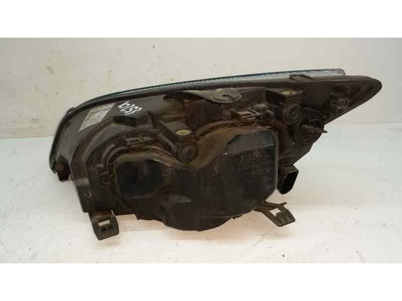 Recambio de faro derecho para ford focus berlina (cap) ambiente (d) referencia OEM IAM 4M5113099AB  