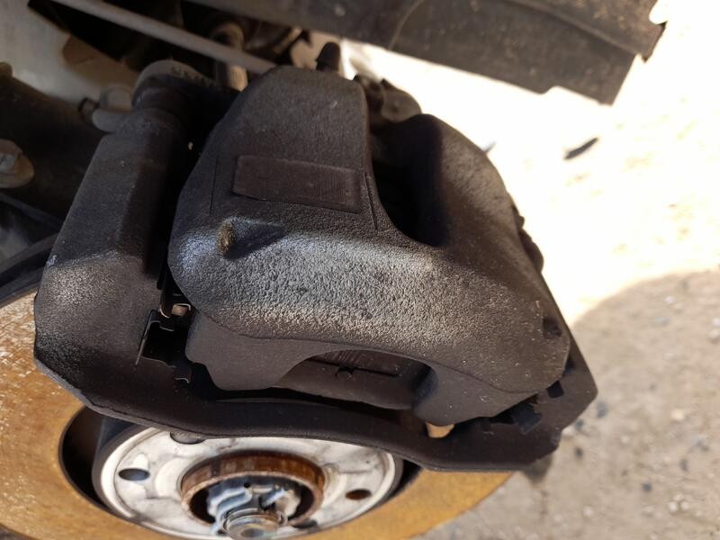 Recambio de pinza freno delantera derecha para opel corsa f (p2jo) 1.2 (68) referencia OEM IAM 1648321680  