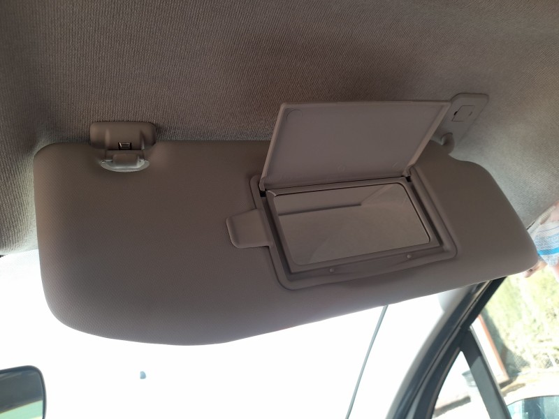 Recambio de parasol derecho para citroën c3 iii (sx) 1.2 vti 82 referencia OEM IAM 98100807BJ  