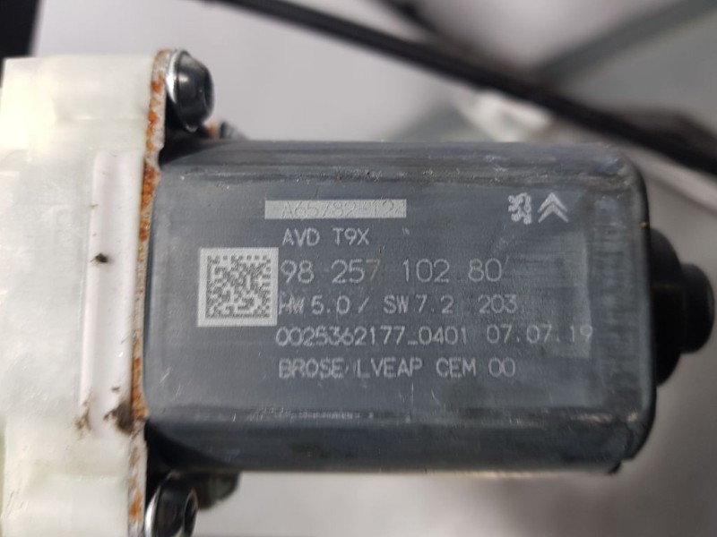 Recambio de elevalunas delantero derecho para peugeot 308 style referencia OEM IAM 9825710280 6 PINS ELECTRICO 6 PINS