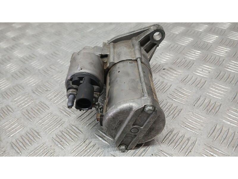 Recambio de motor arranque para skoda octavia iii combi (5e5, 5e6) 1.5 tsi g-tec referencia OEM IAM 0AM911022C BOSCH 0001179608