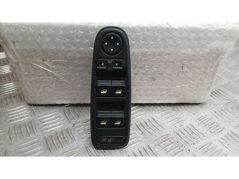 Recambio de mando elevalunas delantero izquierdo para citroën c4 picasso sx referencia OEM IAM 96639383ZD C/ MANDO RETROVISOR 