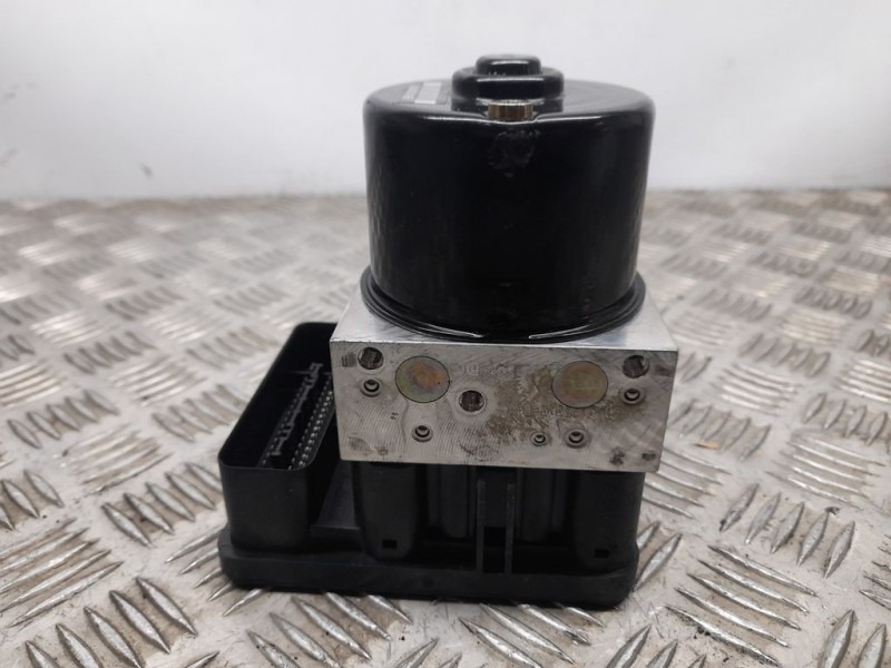 Recambio de abs para bmw serie 3 touring (e91) 320d referencia OEM IAM 3451677148601 ATE 10020602254