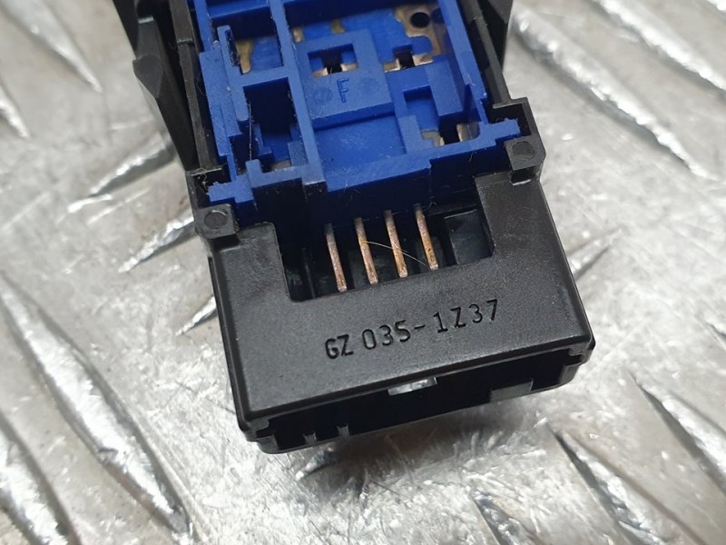 Recambio de modulo electronico para toyota auris touring sports (e18) live referencia OEM IAM SIN REF  